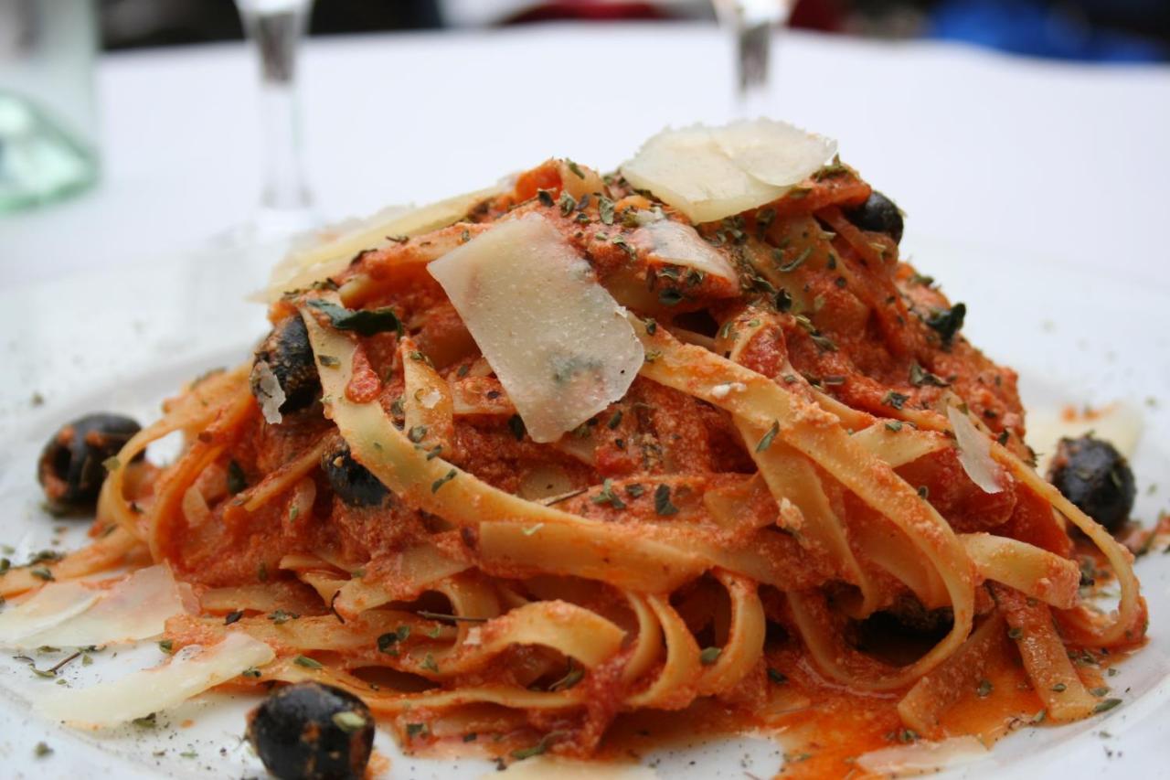 Les Italiens Hotel 2*