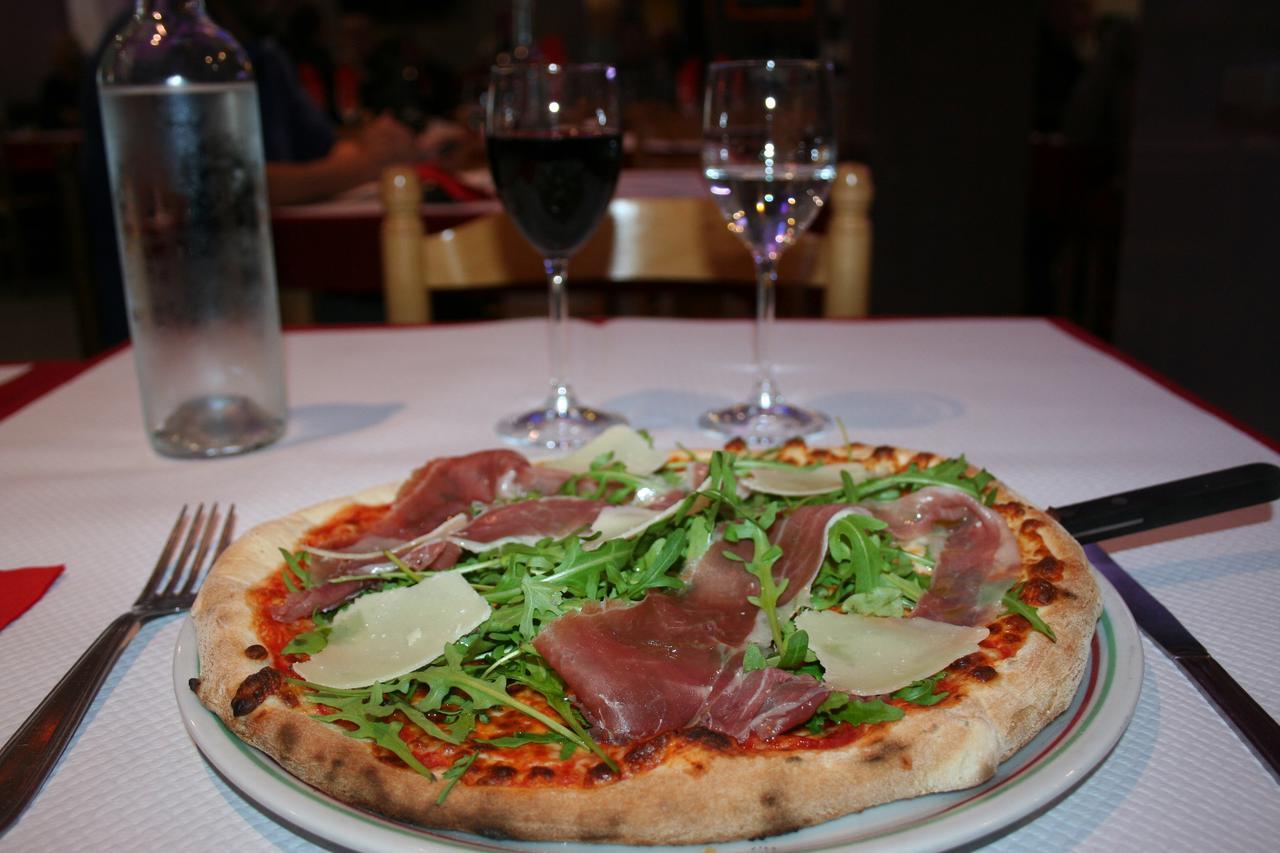 Les Italiens 2*